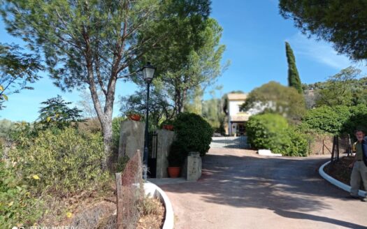 Hermosa finca