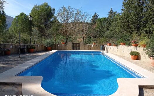 Hermosa finca