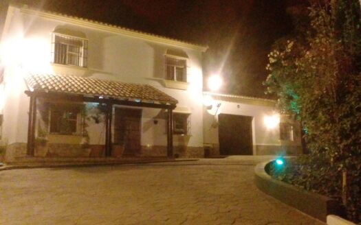 Hermosa finca
