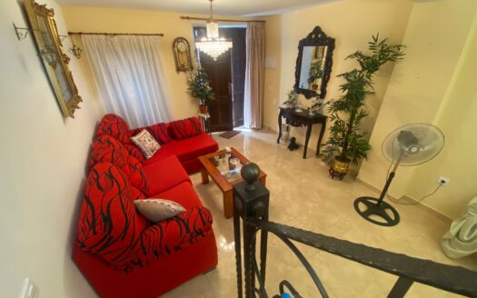 Casa en venta en Cuevas de San Marcos (Málaga)