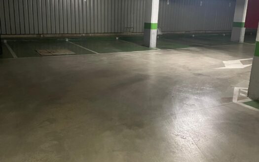 Plaza de garaje en el centro de  Antequera