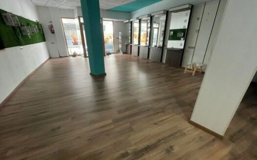 Local céntrico en venta en Antequera