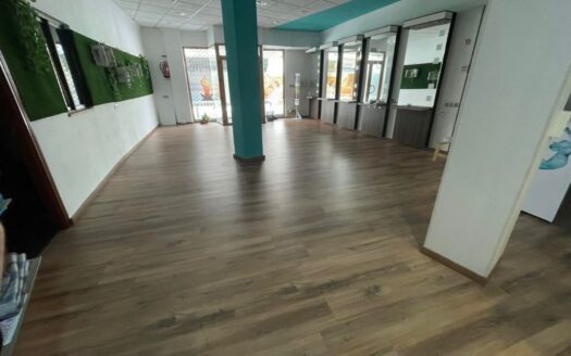 Local céntrico en venta en Antequera