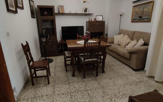 Estupenda casa en el pueblo de Cuevas Bajas (Málaga)