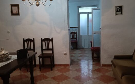 Casa en venta en Benamejí (Cordoba) a 30 min. de Antequera