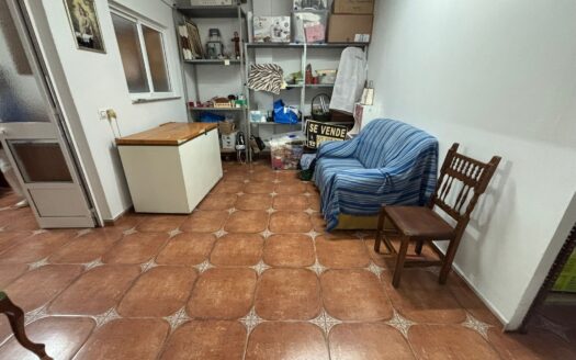 Estupenda casa en el pueblo de Cuevas Bajas (Málaga)
