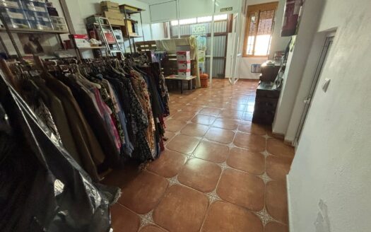 Estupenda casa en el pueblo de Cuevas Bajas (Málaga)