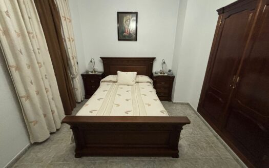 Estupenda casa en el pueblo de Cuevas Bajas (Málaga)