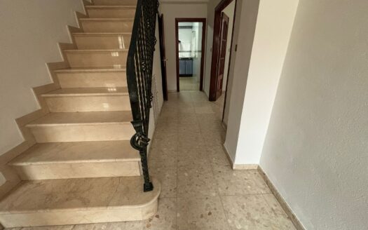 **Casa Pareada en Venta en la Zona Monumental de Antequera**