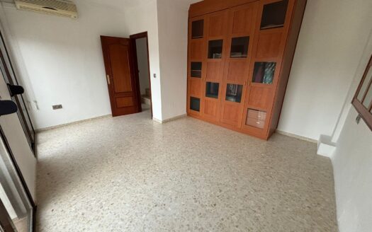**Casa Pareada en Venta en la Zona Monumental de Antequera**