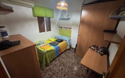 Casa de 3 plantas en el corazón de Antequera