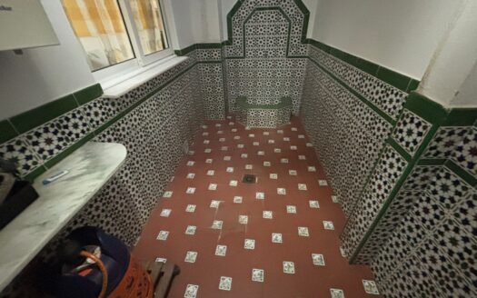 Casa de 3 plantas en el corazón de Antequera