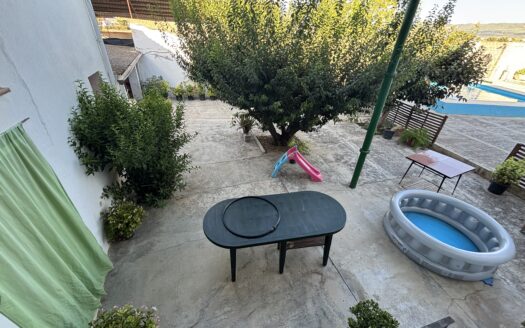 Casería en partido Valdeurracas