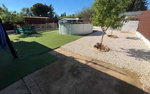 Bonita parcela en Urb. «El Pontón»