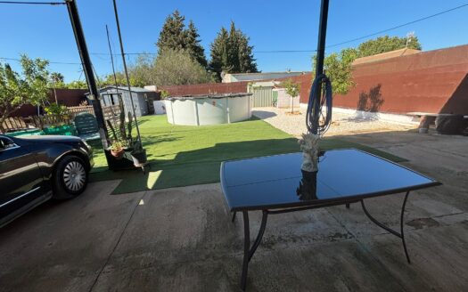 Bonita parcela en Urb. «El Pontón»