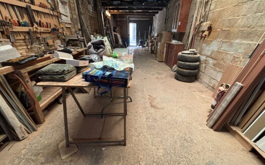 Local en venta en Antequera