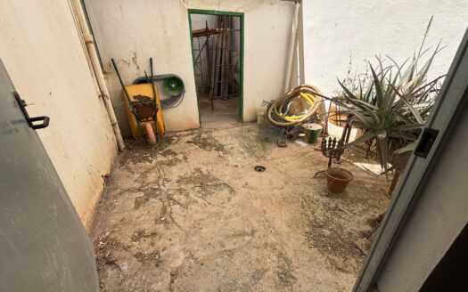 Local en venta en Antequera