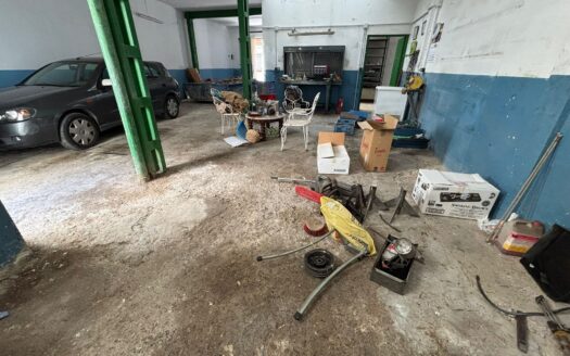 Local en venta en Antequera