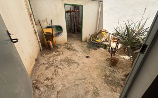 Local en venta en Antequera