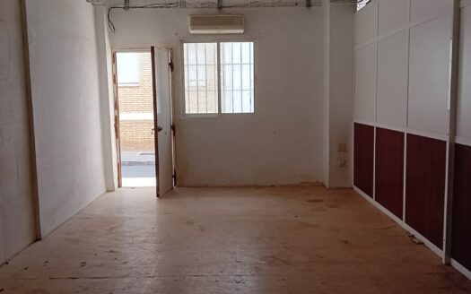 Local en venta en Bobadilla-Estación