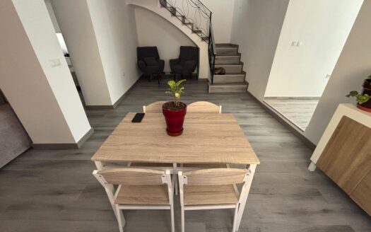 CASA EN ALAMEDA