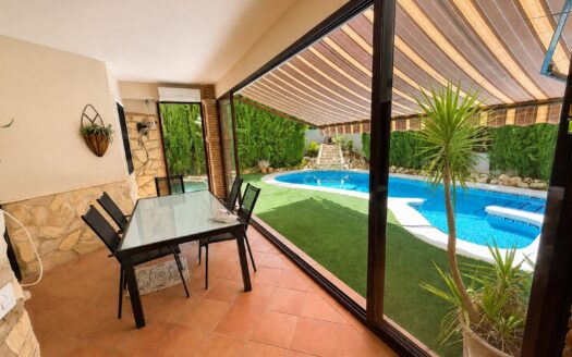 Chalet en «Urbanización El Molino» de Antequera